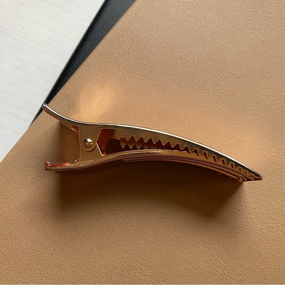NWOT Kristin Ess The Rose Gold Bar Clip - Picture 4 of 11